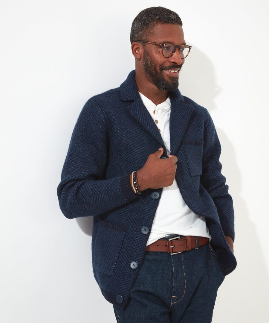 Shop Men's Collection | Knitwear & Jumpers | Top Picks | Men，s Joe Browns Cut Above Cardigan Navy